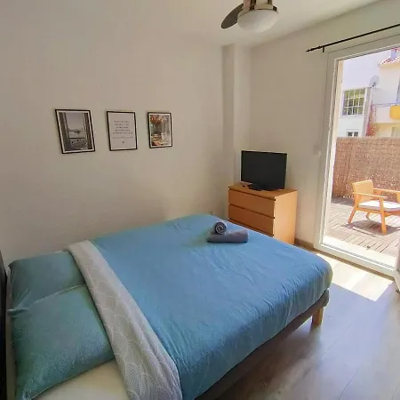 Azema : Cocon Tranquille Avec Terrasse Proche Du Centre דירה *